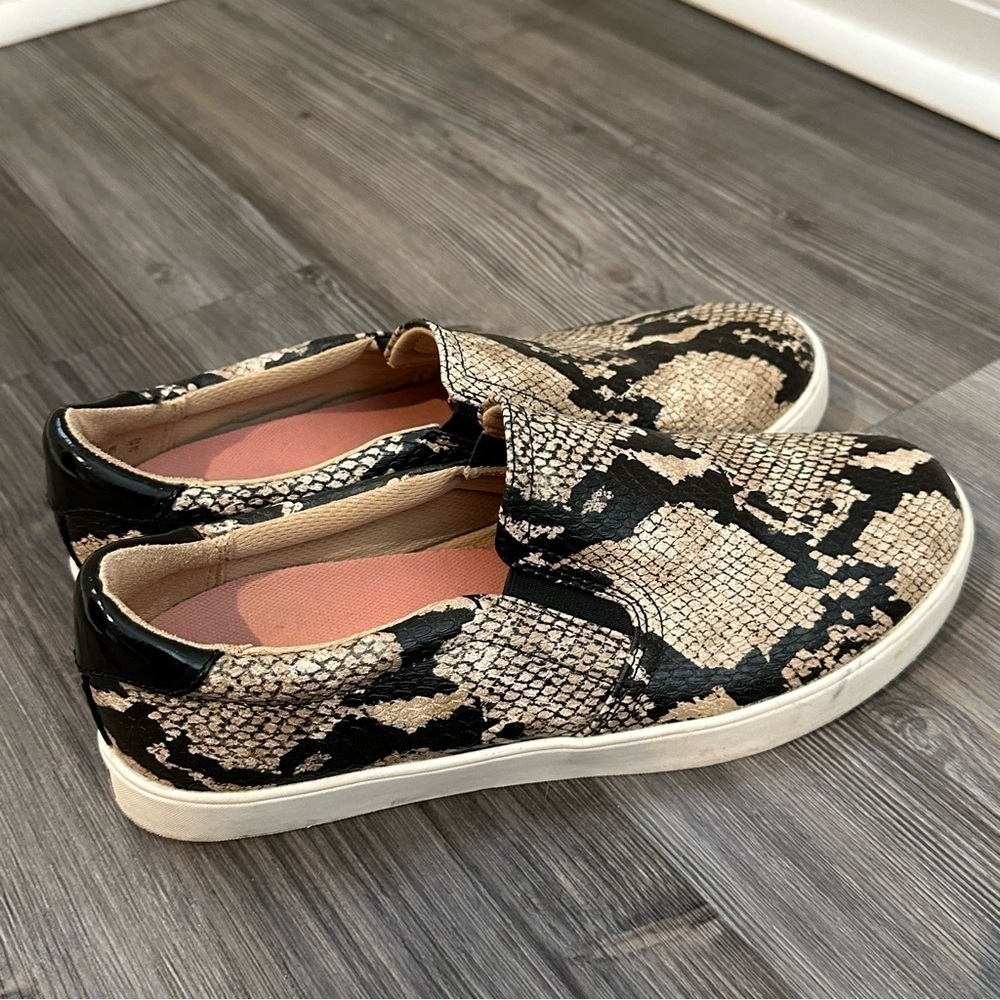 DR. SCHOLL'S Comfort Madison Animal Print Slip On Flats Sneakers Size 8 - Picture 5 of 12